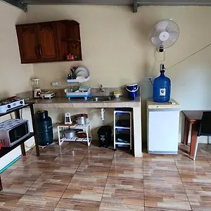 Departamento Amoblado Starlink -pto Ayora , Puerto Ayora (Galapagos Islands) Ecuador