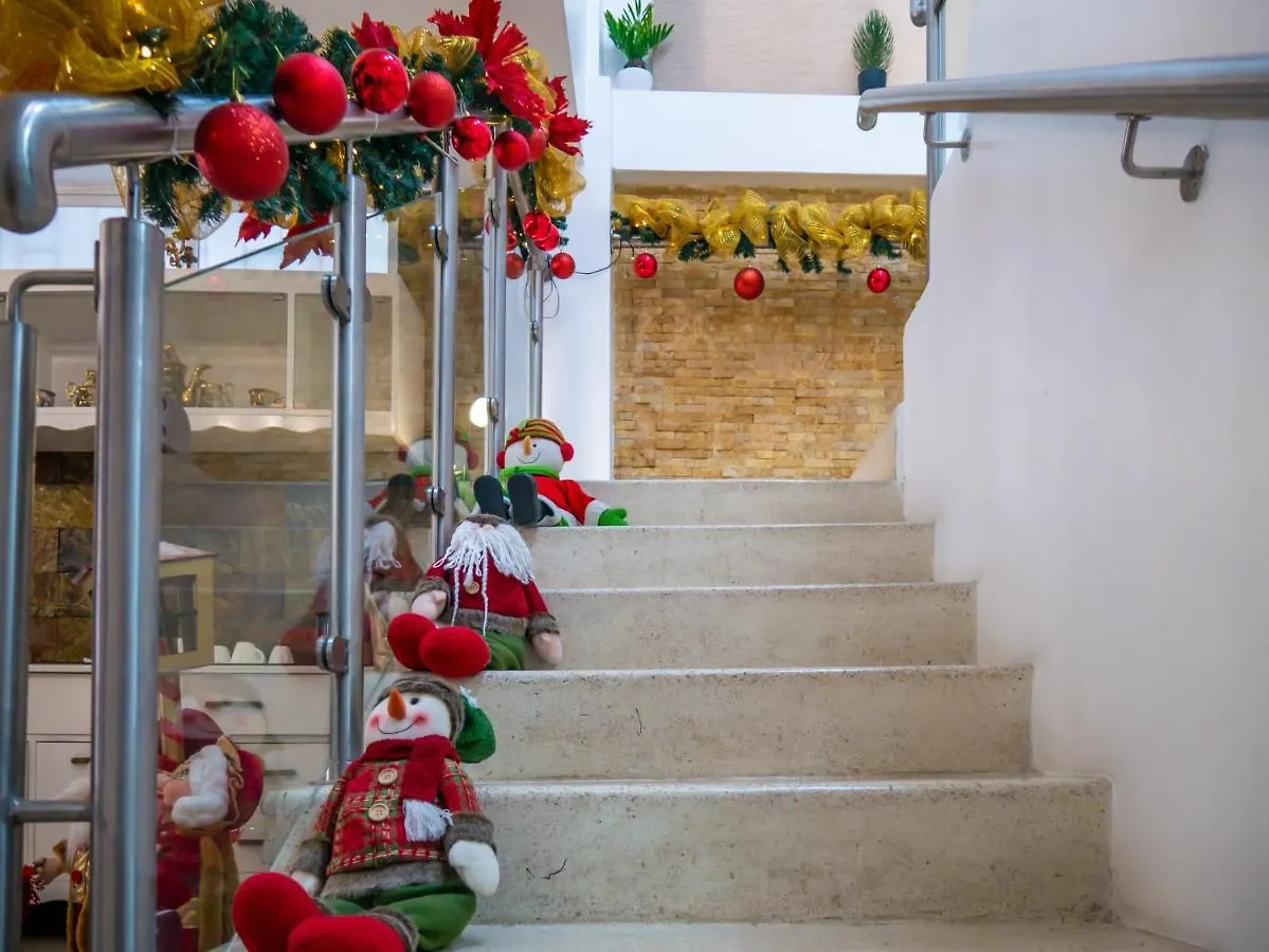 Hotel Boutique The Royalty Guayaquil Guest house