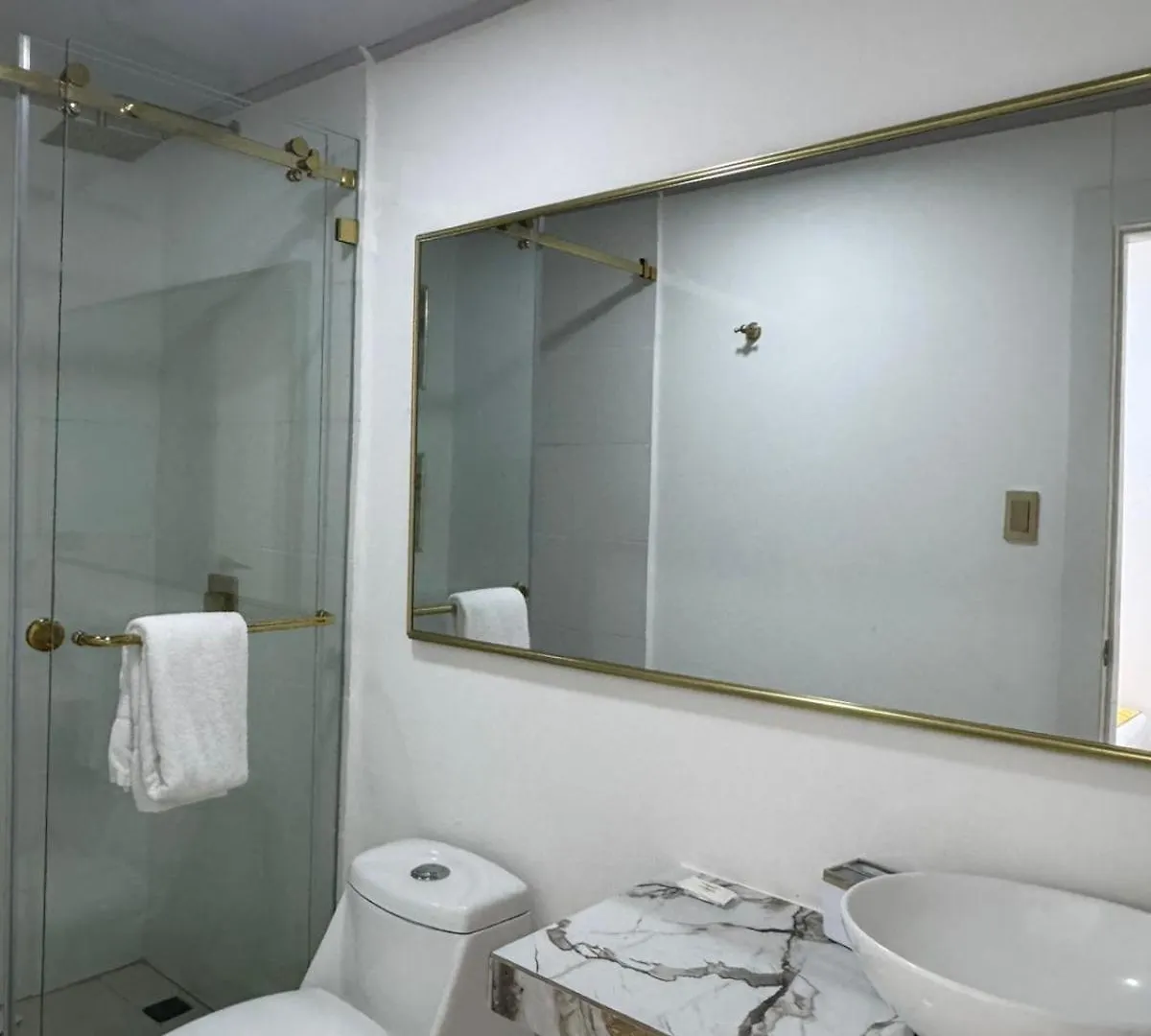 Hotel Boutique The Royalty Guayaquil Ecuador