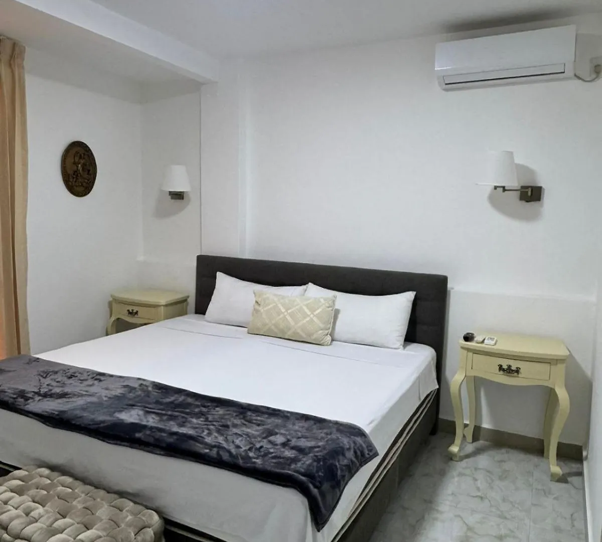 Hotel Boutique The Royalty Guayaquil Pensión
