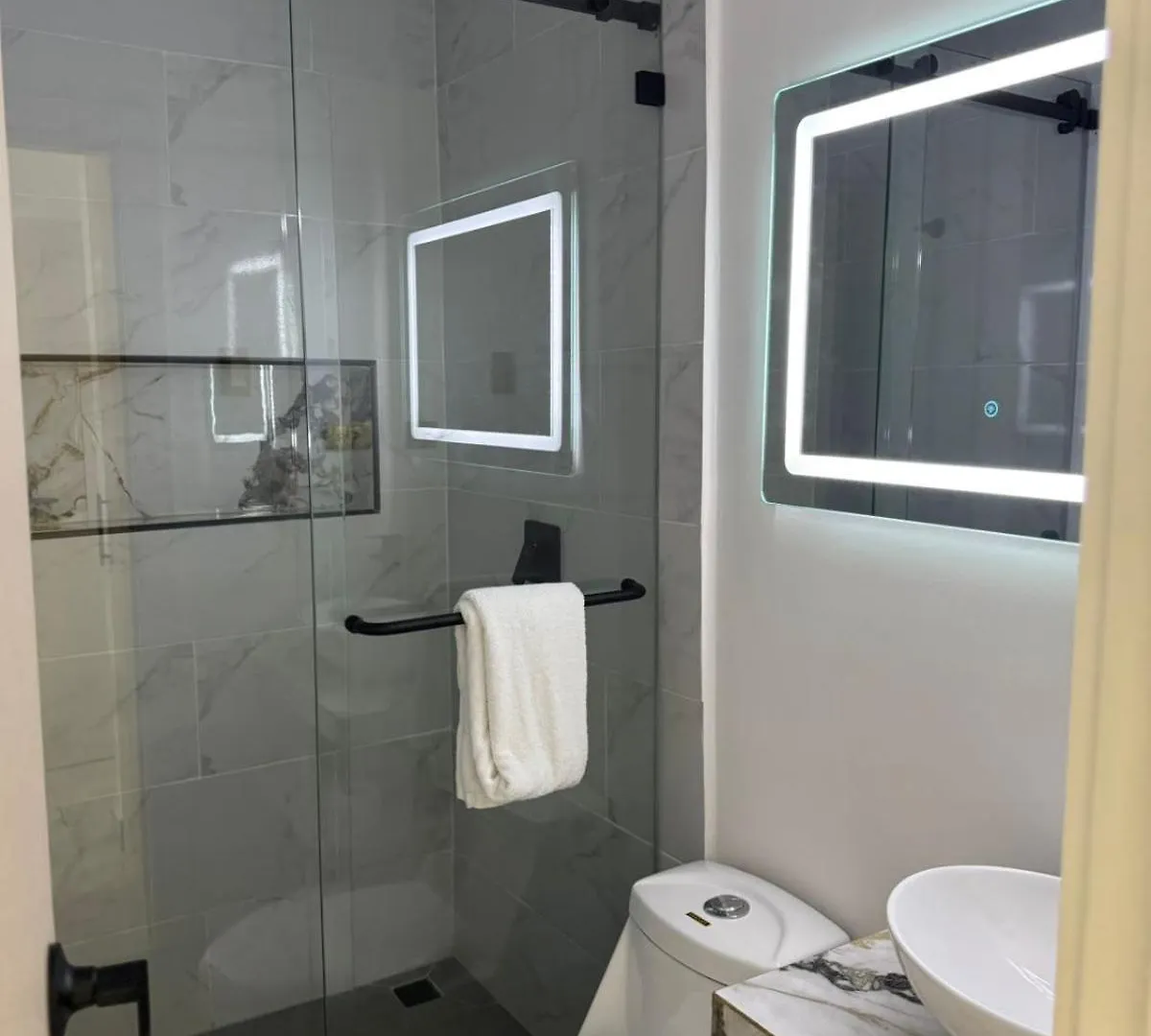 Hotel Boutique The Royalty Guayaquil Ecuador